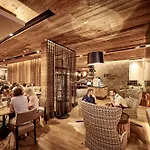 Szálloda Genusshotel Wenisch 4*