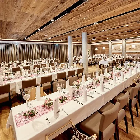 Hotel Genusshotel Wenisch 4*